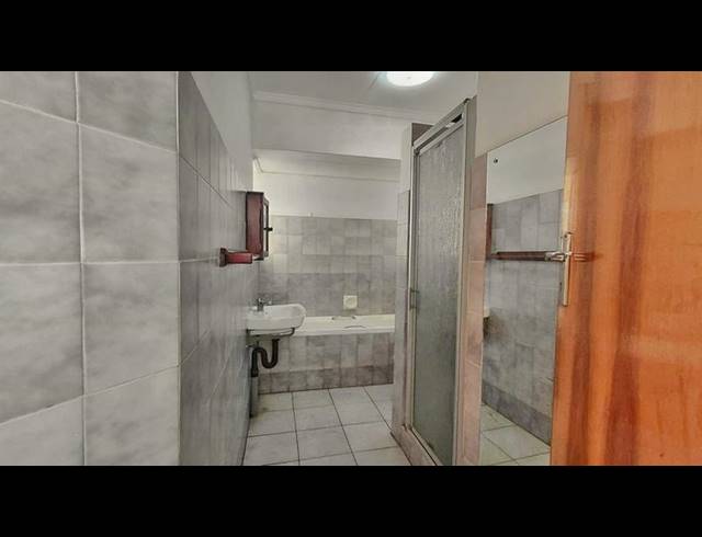 2 BEDROOM TOWNHOUSE FOR SALE IN HEUWELSIG